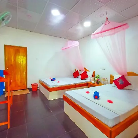 Sun Flower Homestay Sigiriya Buitenkant foto