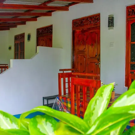 Sun Flower Homestay Sigiriya Buitenkant foto